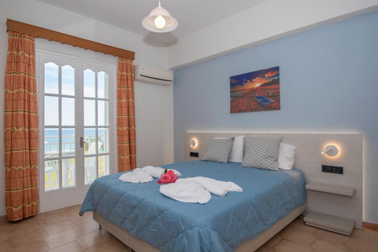 Baywatch Apartments On The Beach By "Elite" Amoudi Exteriör bild